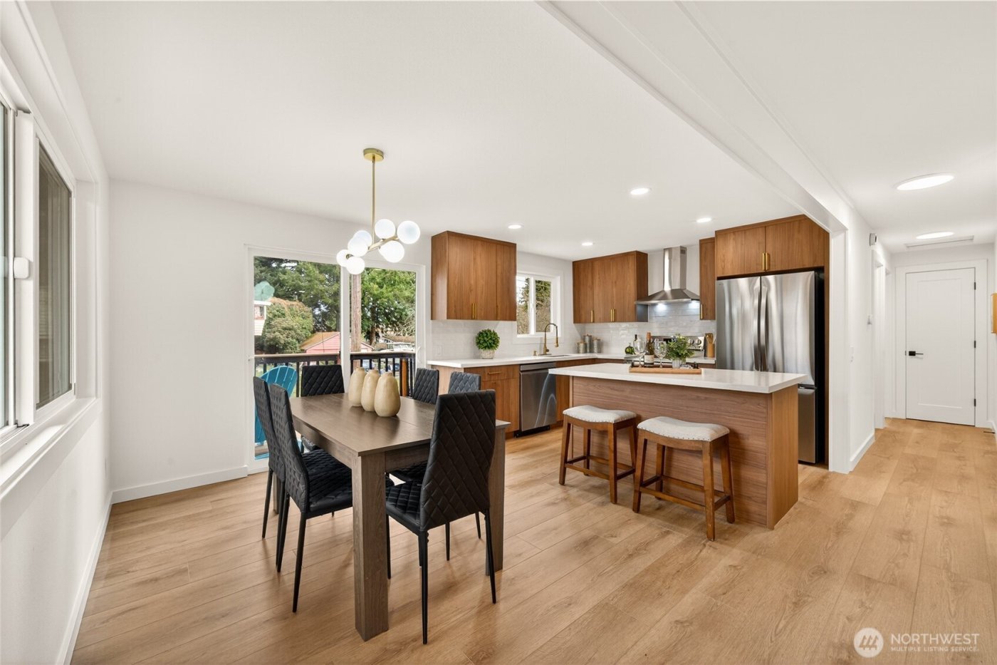 9400 12th Avenue SW, Seattle, WA 98106