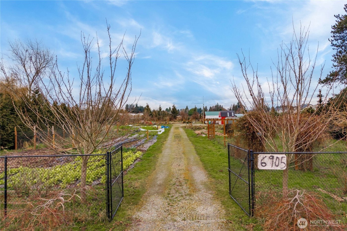 6905 60th St E , Puyallup, WA 98371