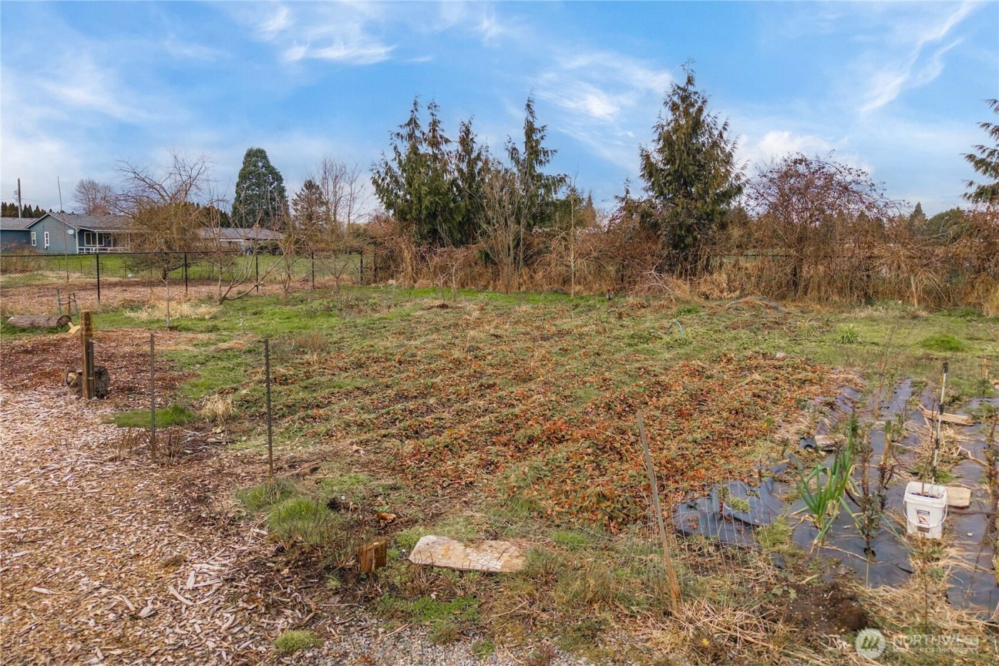 6905 60th St E , Puyallup, WA 98371