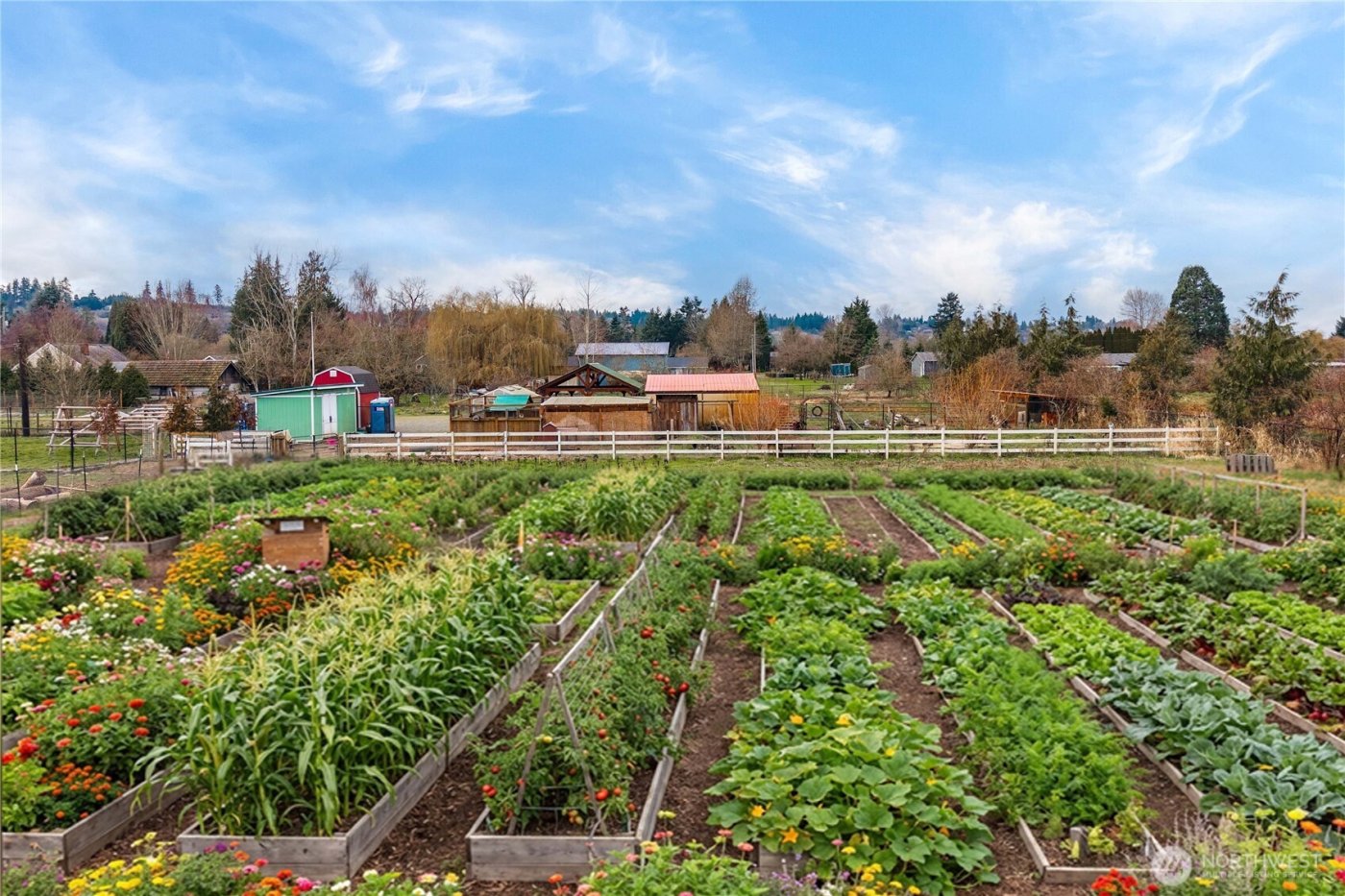 6905 60th St E , Puyallup, WA 98371