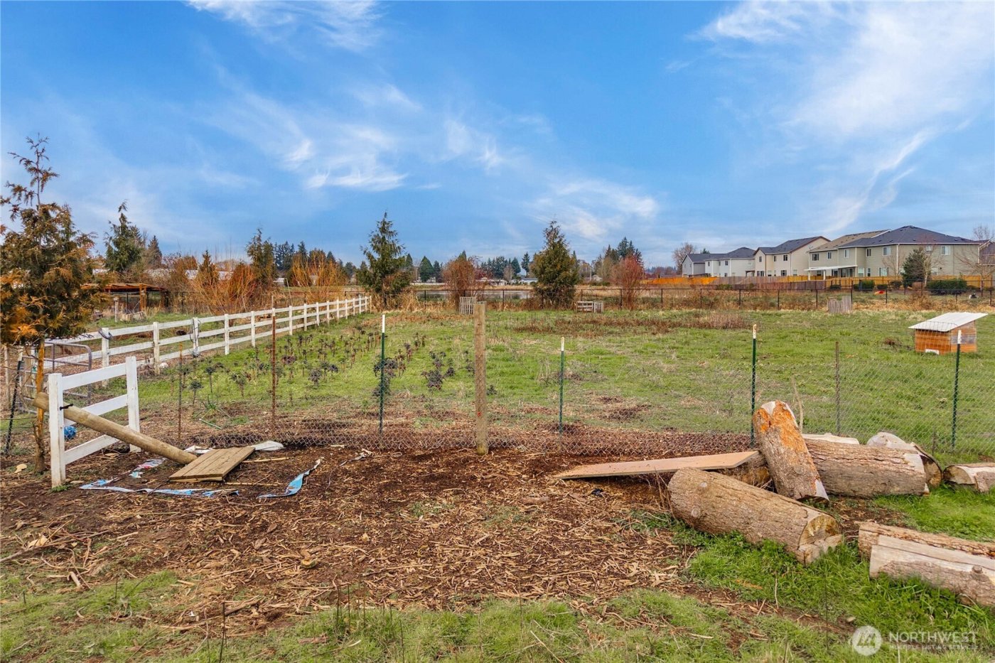 6905 60th St E , Puyallup, WA 98371