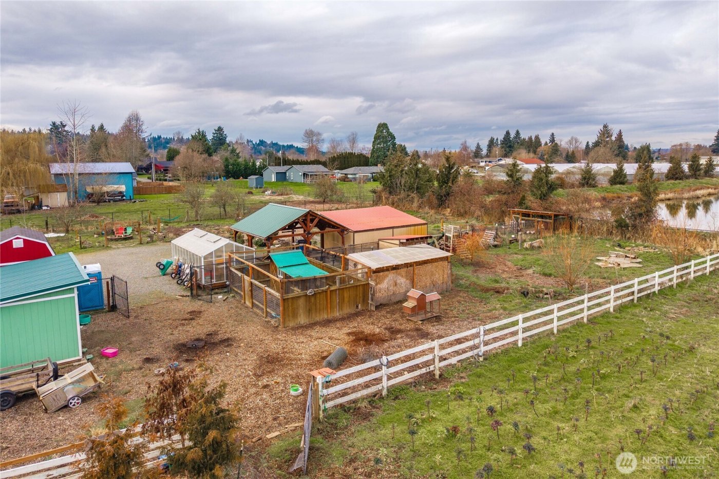 6905 60th St E , Puyallup, WA 98371