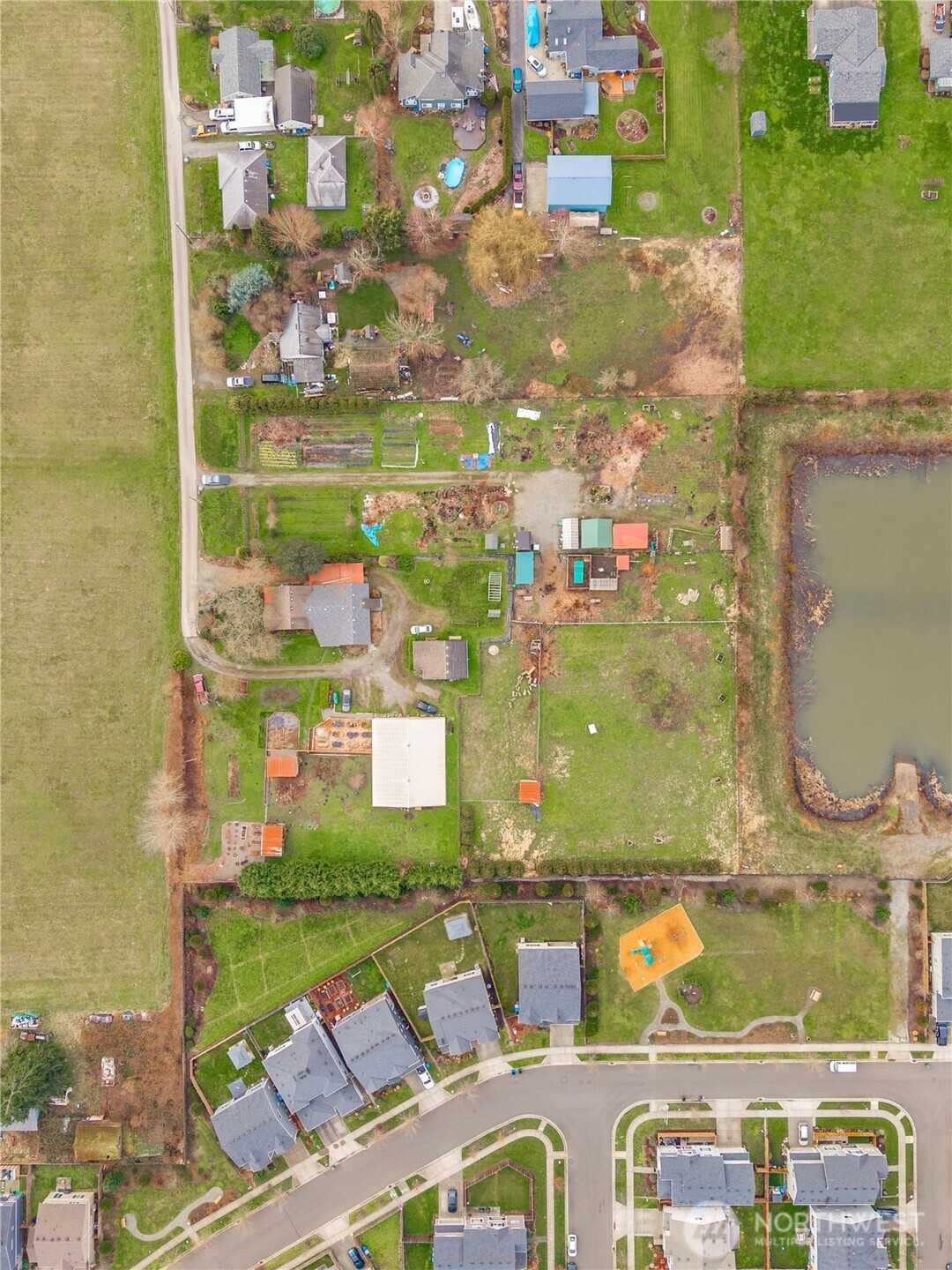 6905 60th St E , Puyallup, WA 98371