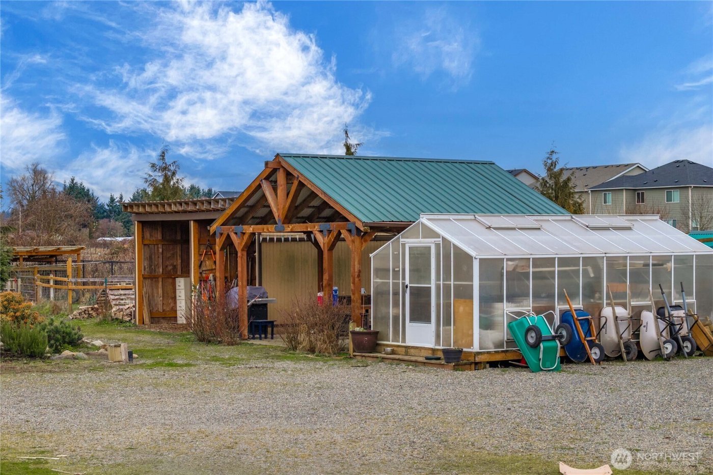 6905 60th St E , Puyallup, WA 98371