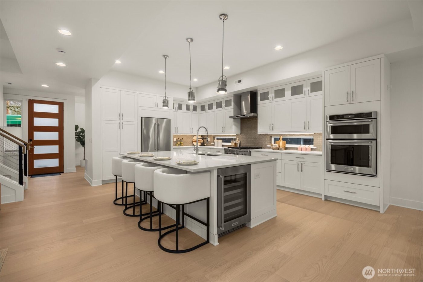 315 State Street S #21, Kirkland, WA 98033