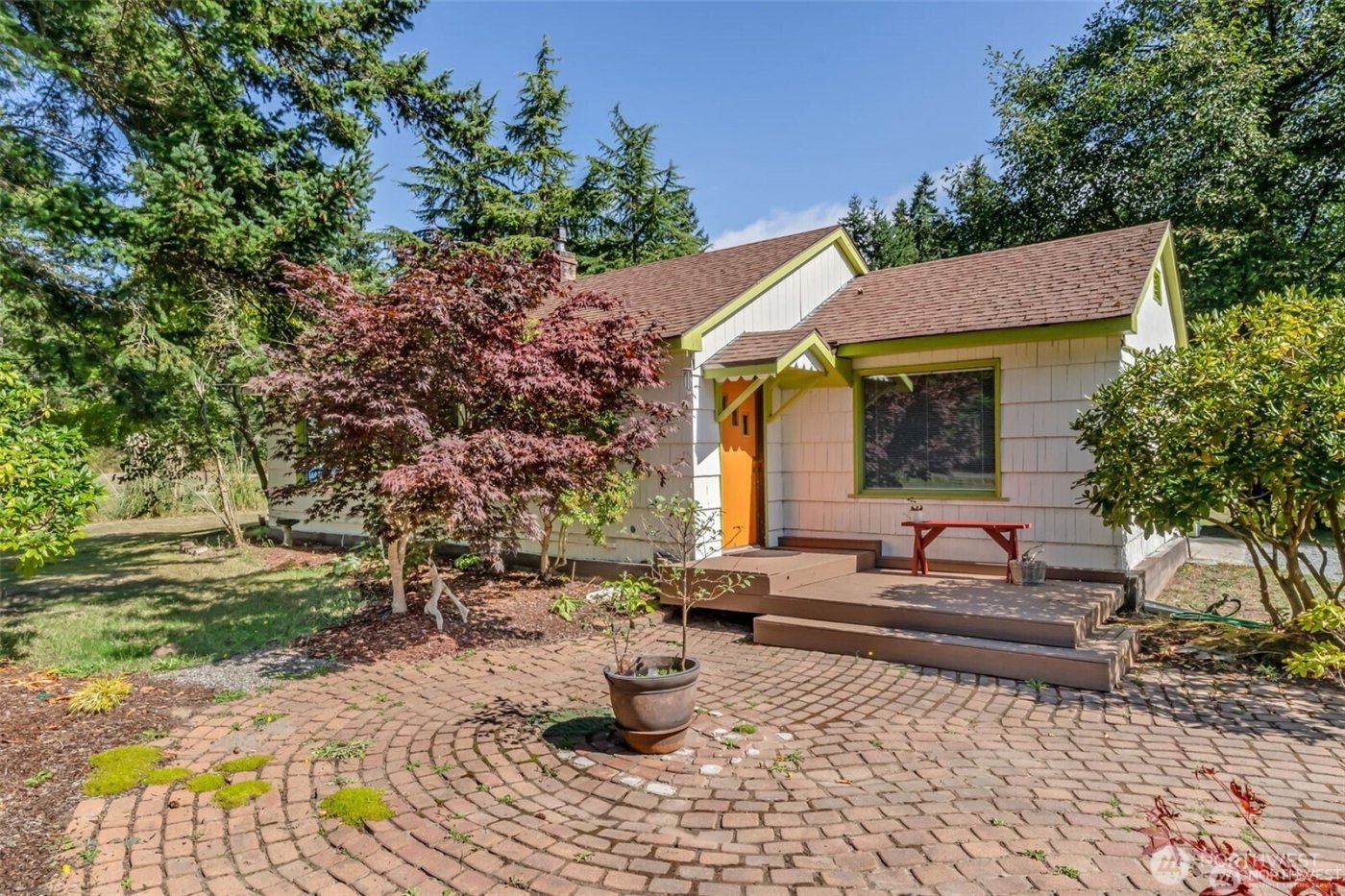 615 SW Camano Drive , Camano Island, WA 98282