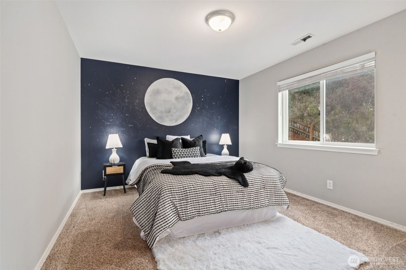 1991 NE Trussel Court , Bremerton, WA 98311