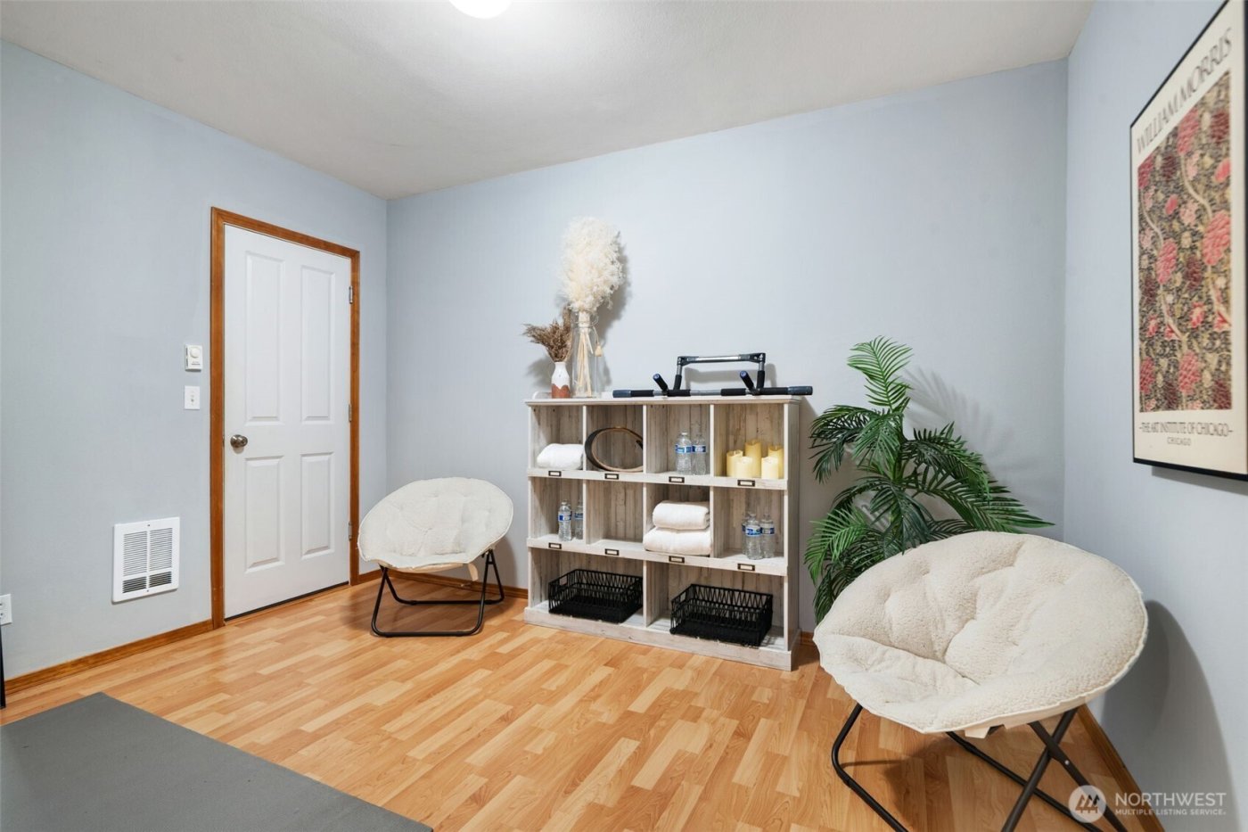 1991 NE Trussel Court , Bremerton, WA 98311