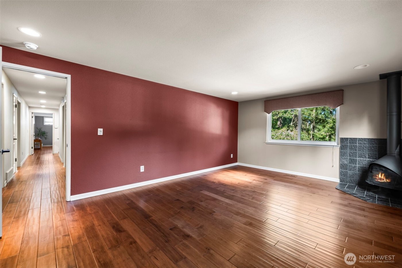 8902 Park Ridge Drive W, University Place, WA 98467