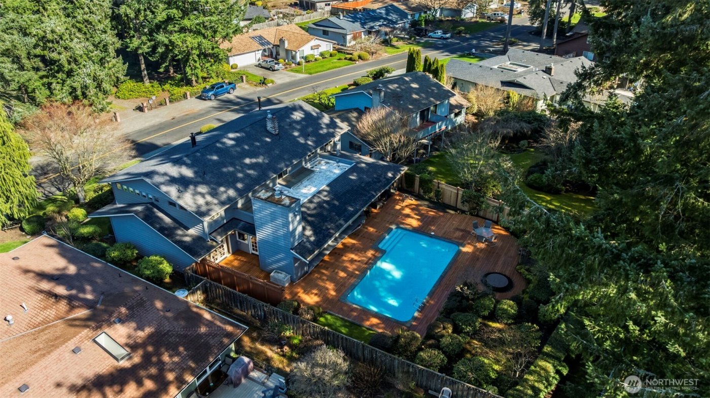 8902 Park Ridge Drive W, University Place, WA 98467