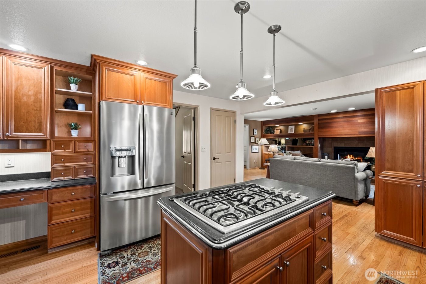 8902 Park Ridge Drive W, University Place, WA 98467