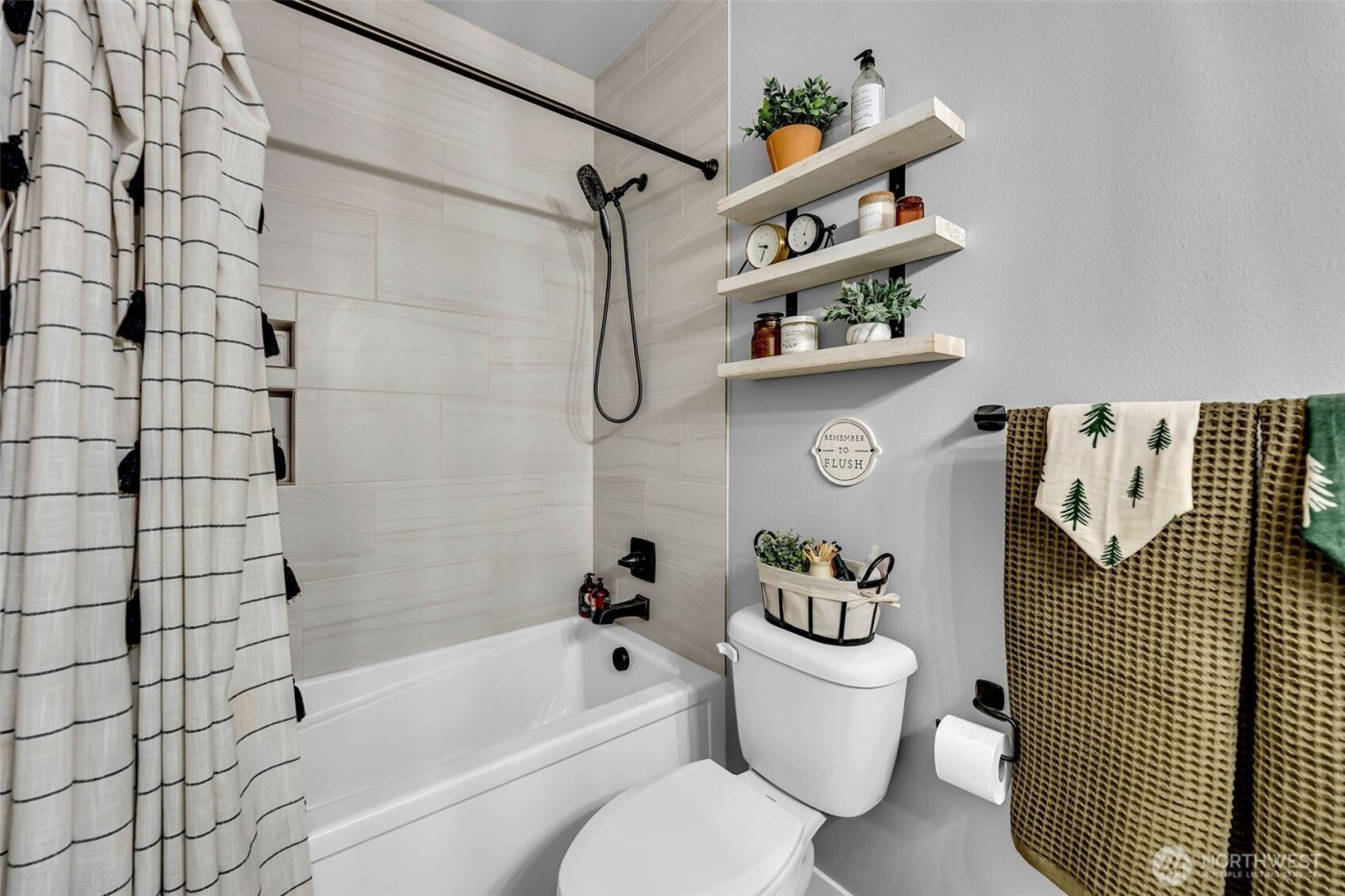 825 S Goose Loop , Ridgefield, WA 98642