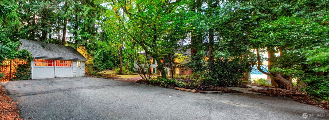 2425 Evergreen Point Road , Medina, WA 98039