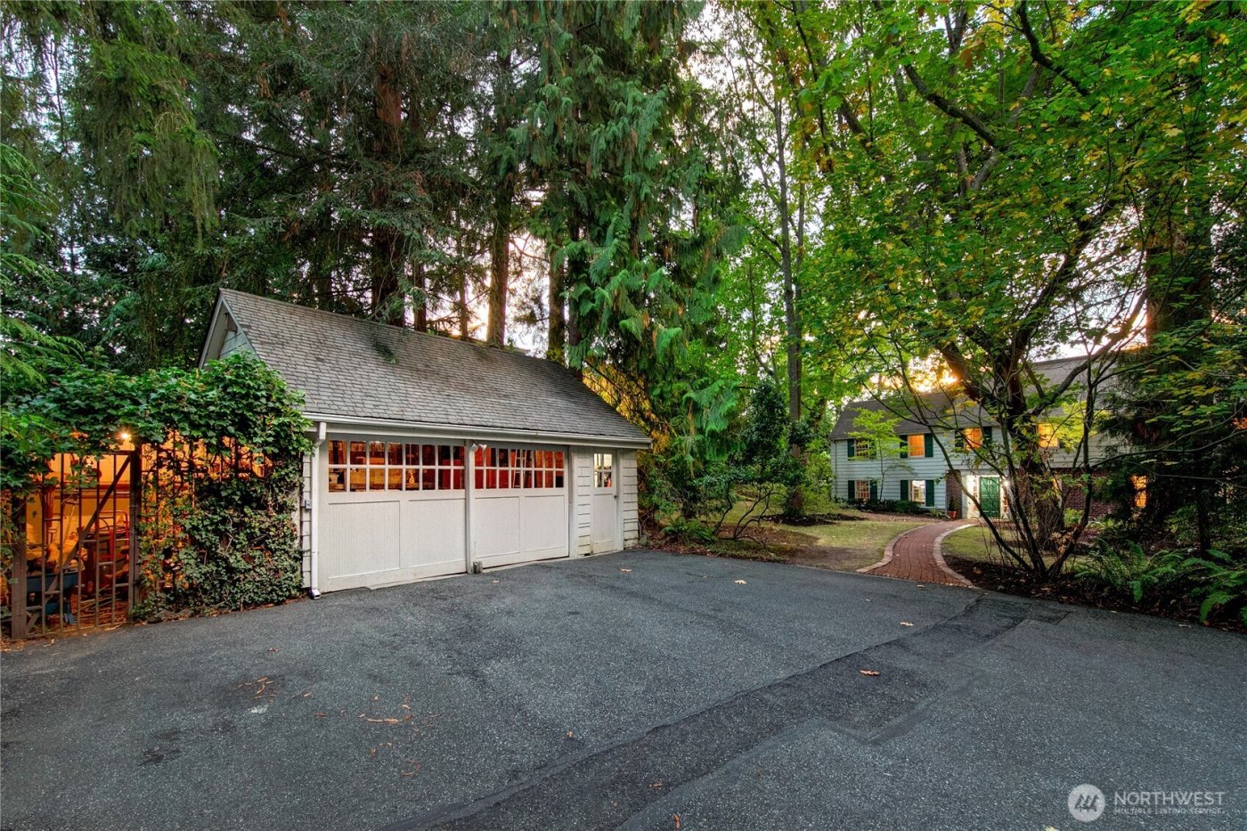 2425 Evergreen Point Road , Medina, WA 98039