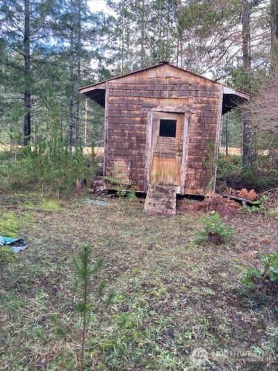 621 N Rainbow Way E, Hoodsport, WA 98548 - Photo 5