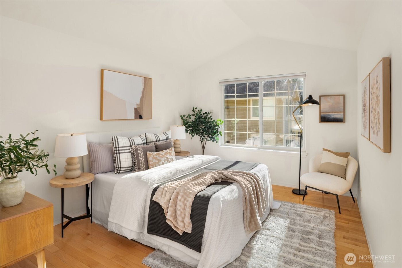 18544 NE 57th Street , Redmond, WA 98052