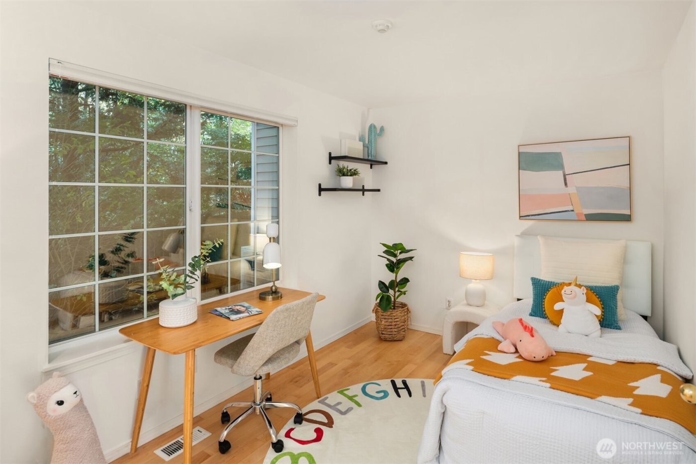 18544 NE 57th Street , Redmond, WA 98052