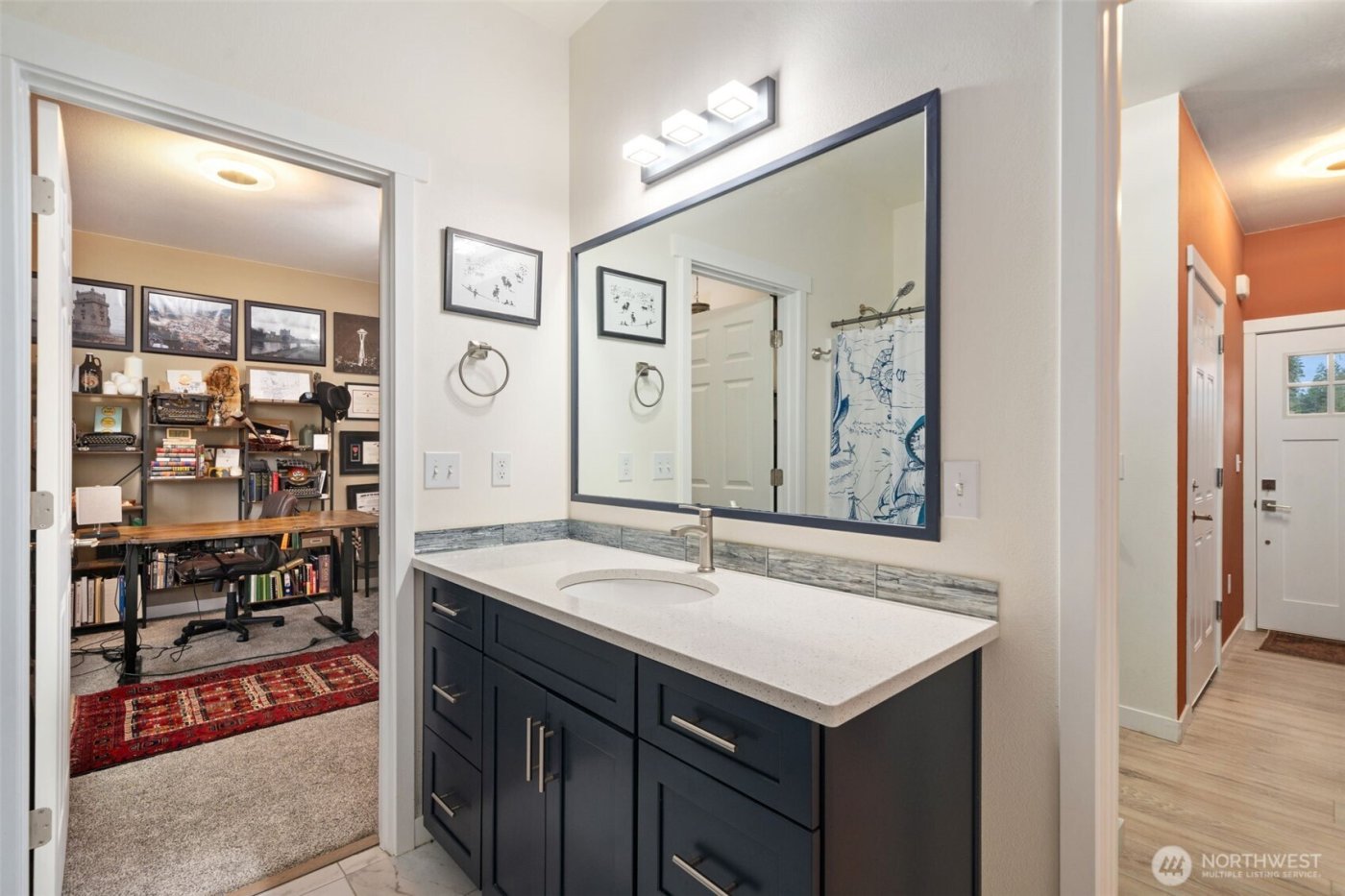 17 E Sellegren Road , Allyn, WA 98524