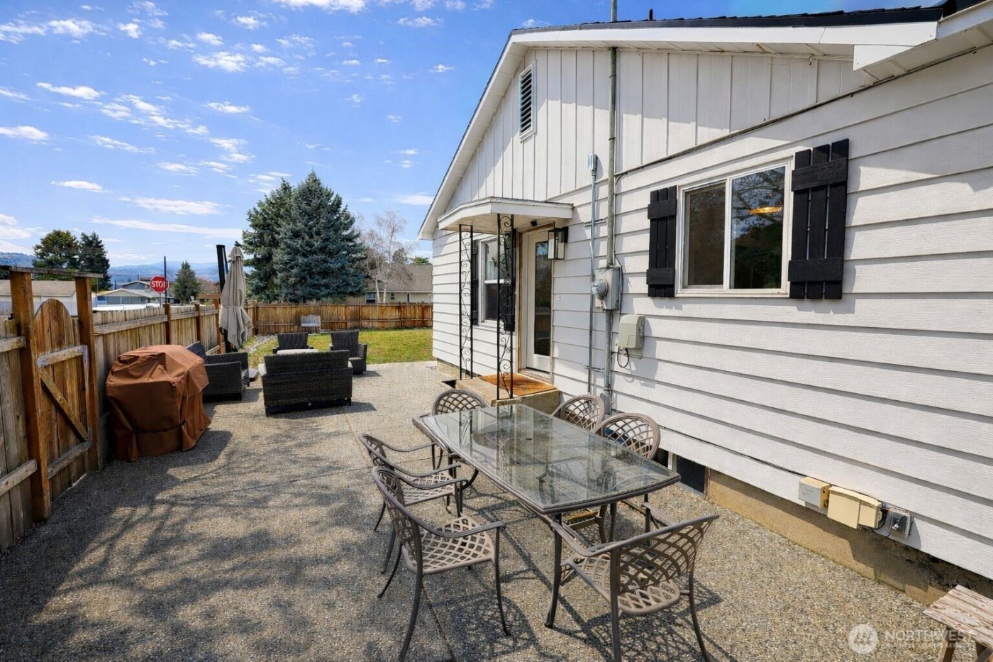 505 N Markeson Street , Chelan, WA 98816