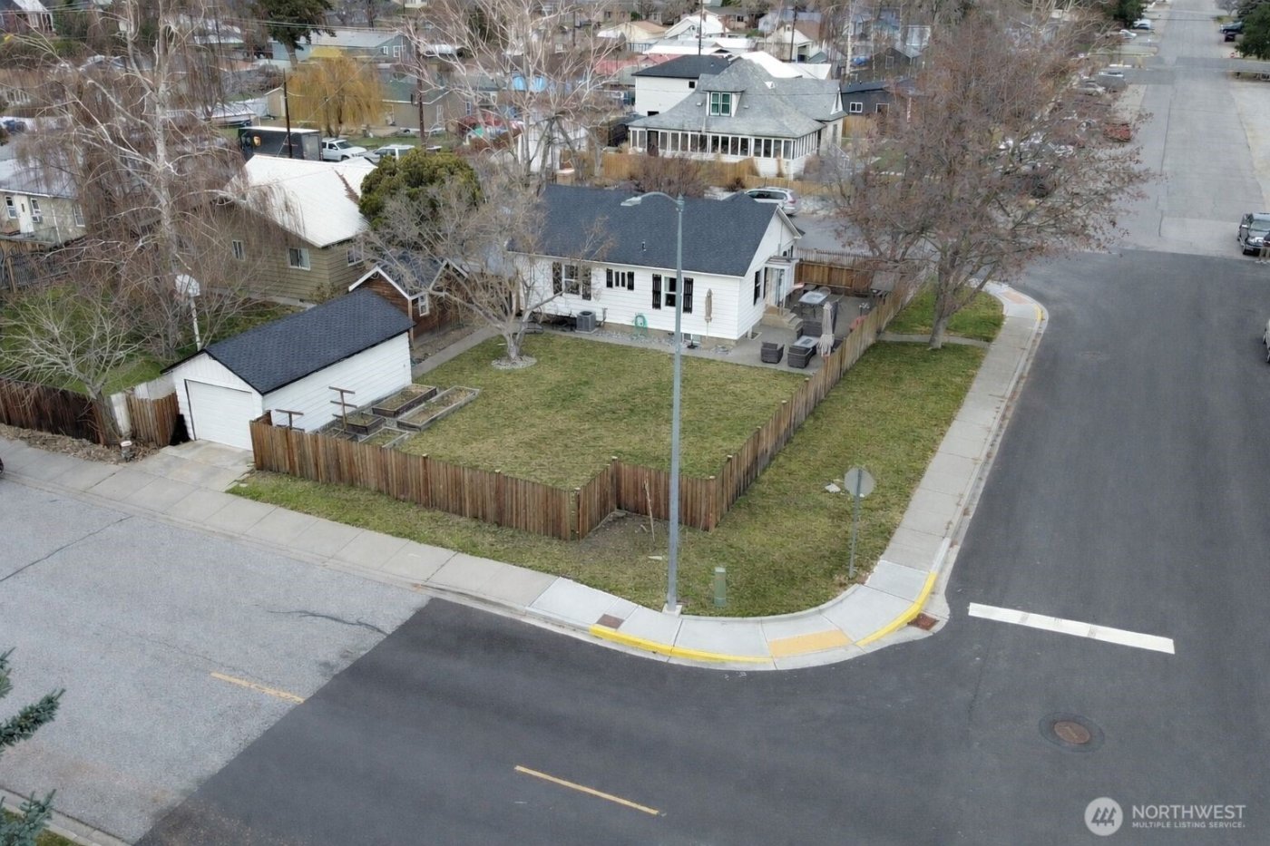 505 N Markeson Street , Chelan, WA 98816