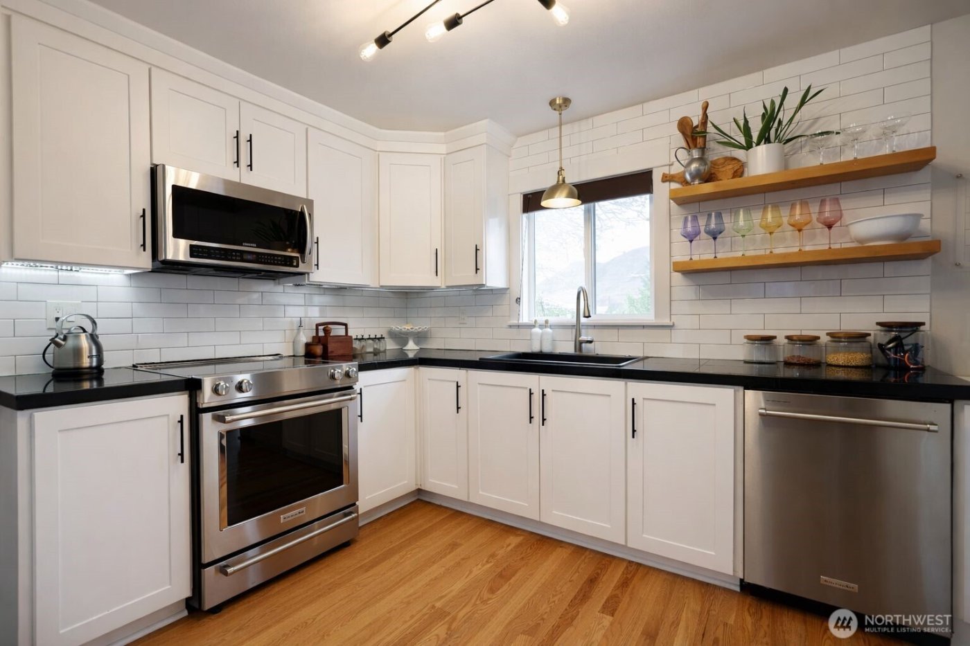 505 N Markeson Street , Chelan, WA 98816