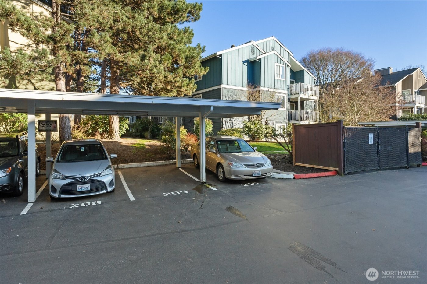 300 N 130th Street #5302, Seattle, WA 98133-7973