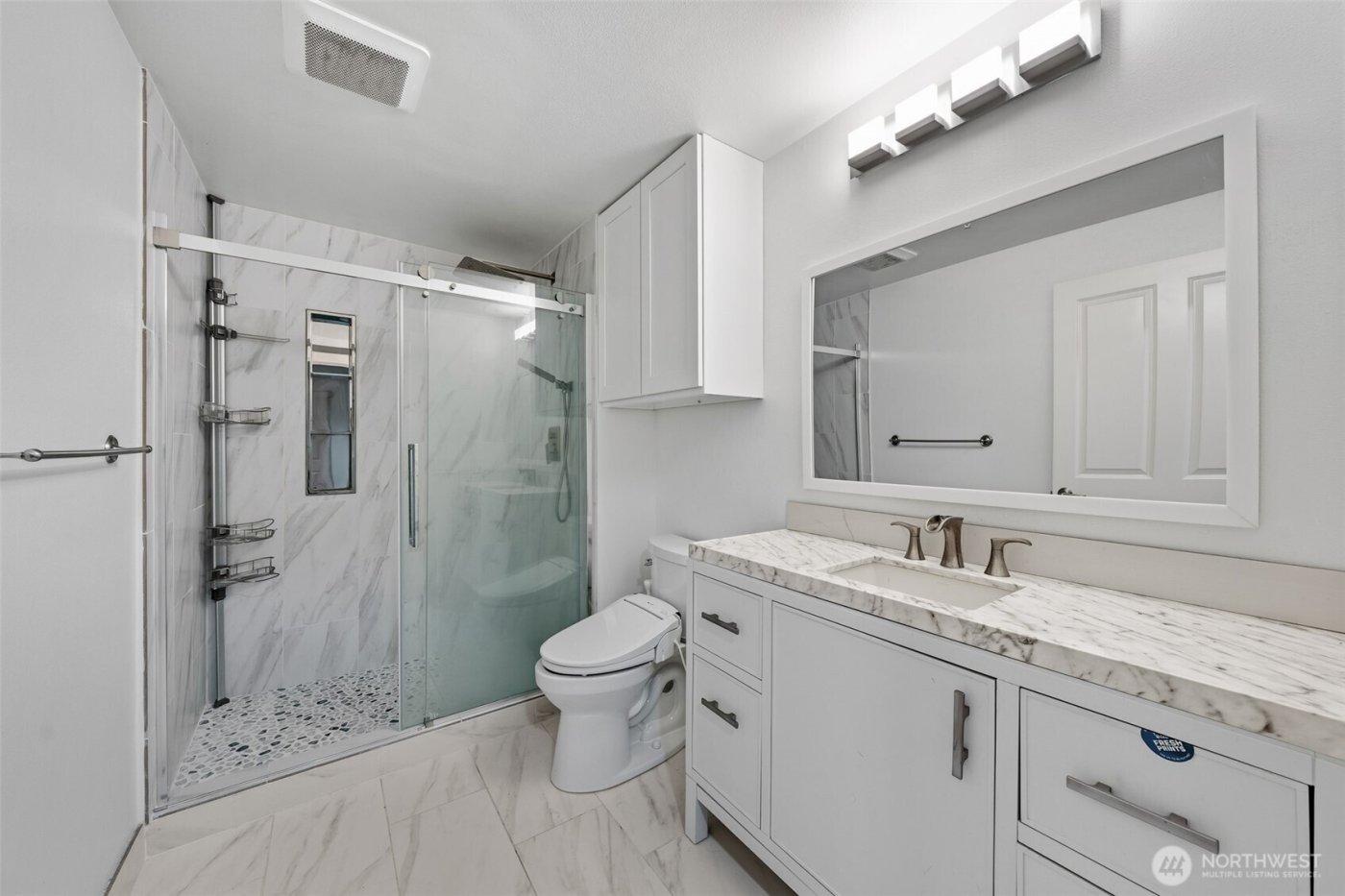 11920 98th Avenue NE #206, Kirkland, WA 98034