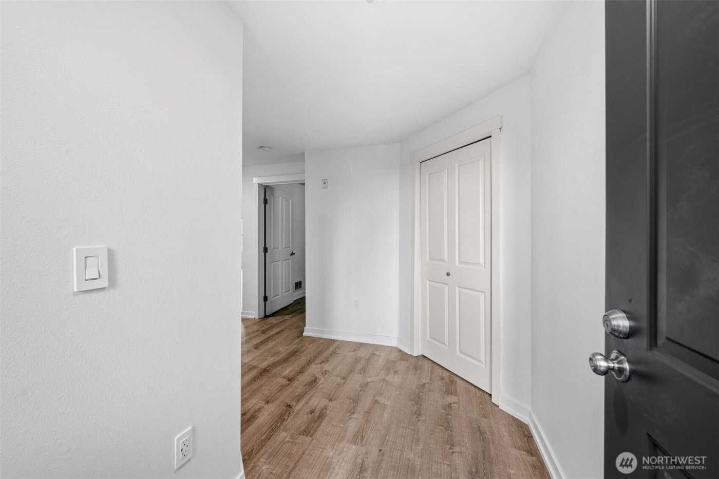 11920 98th Avenue NE #206, Kirkland, WA 98034