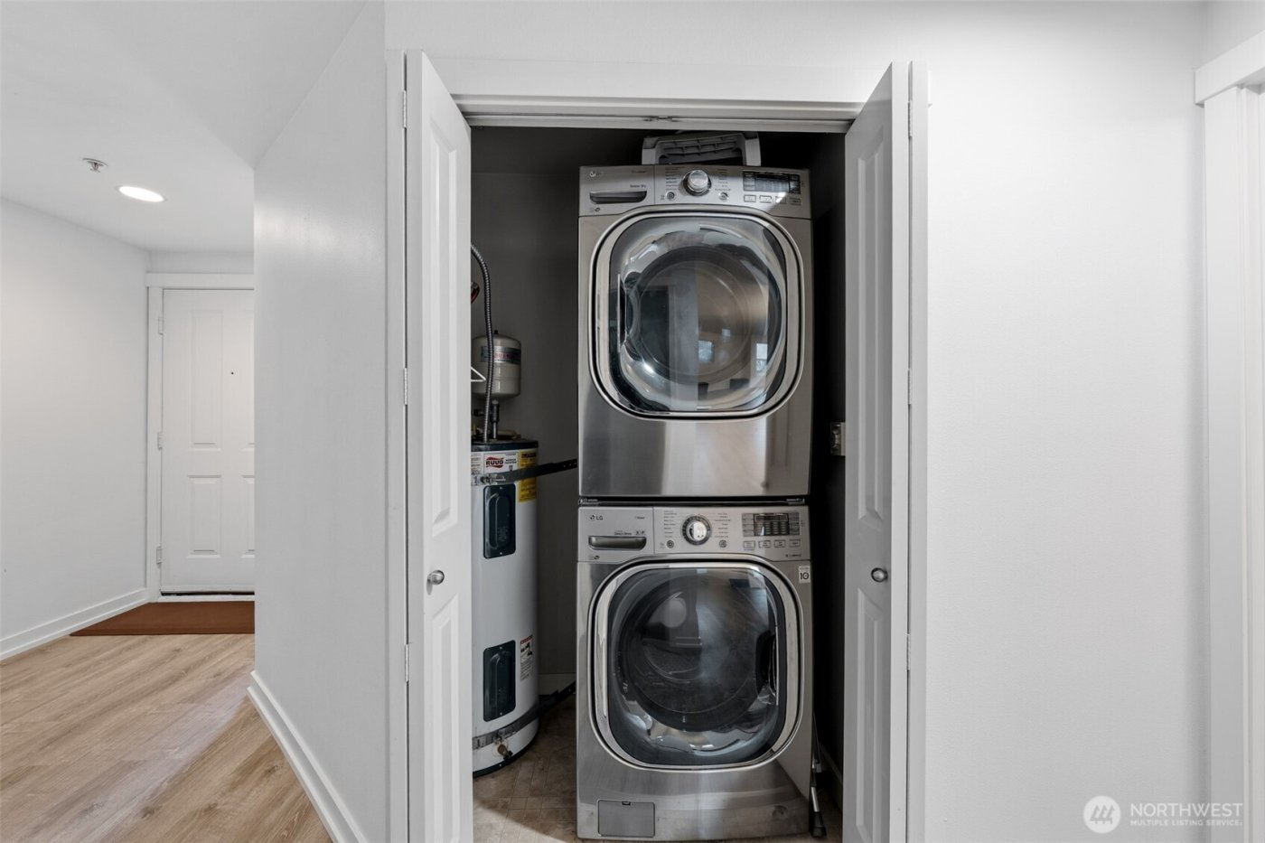 11920 98th Avenue NE #206, Kirkland, WA 98034