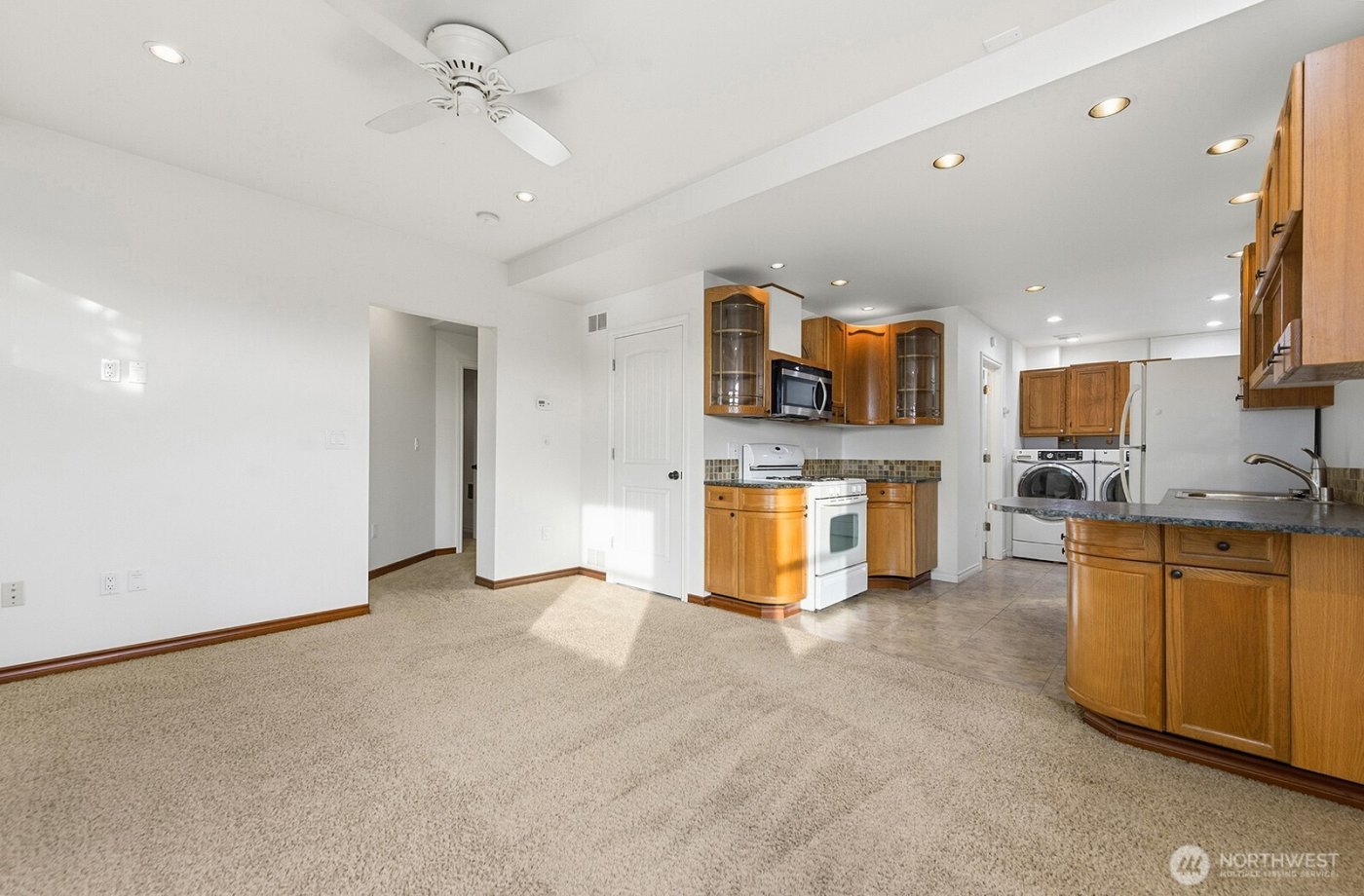 3231 Grand Avenue , Everett, WA 98201