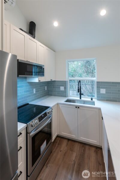 9361 Forest Court SW, Seattle, WA 98136 - Photo 15