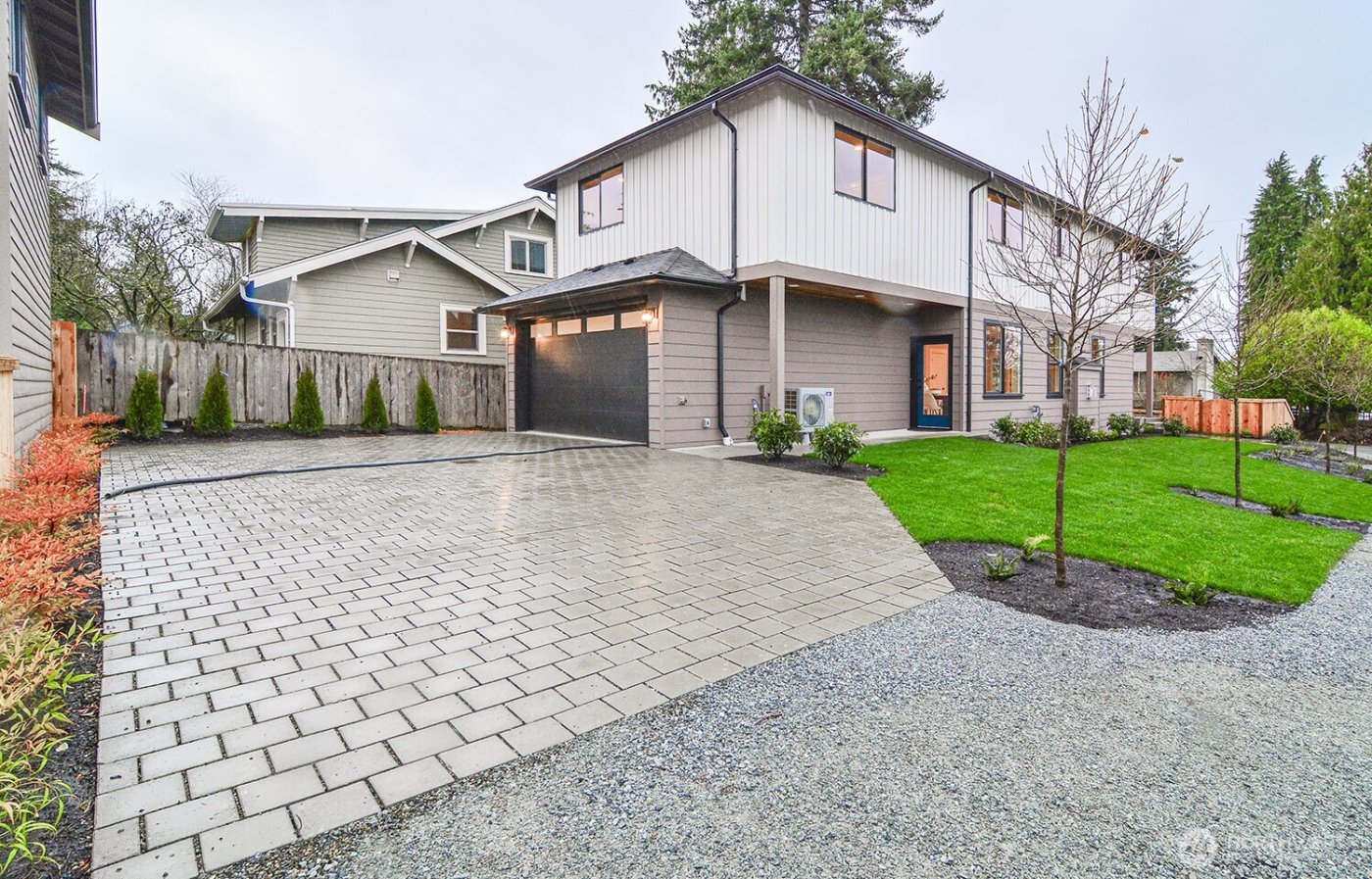 10202 44th Avenue SW, Seattle, WA 98146