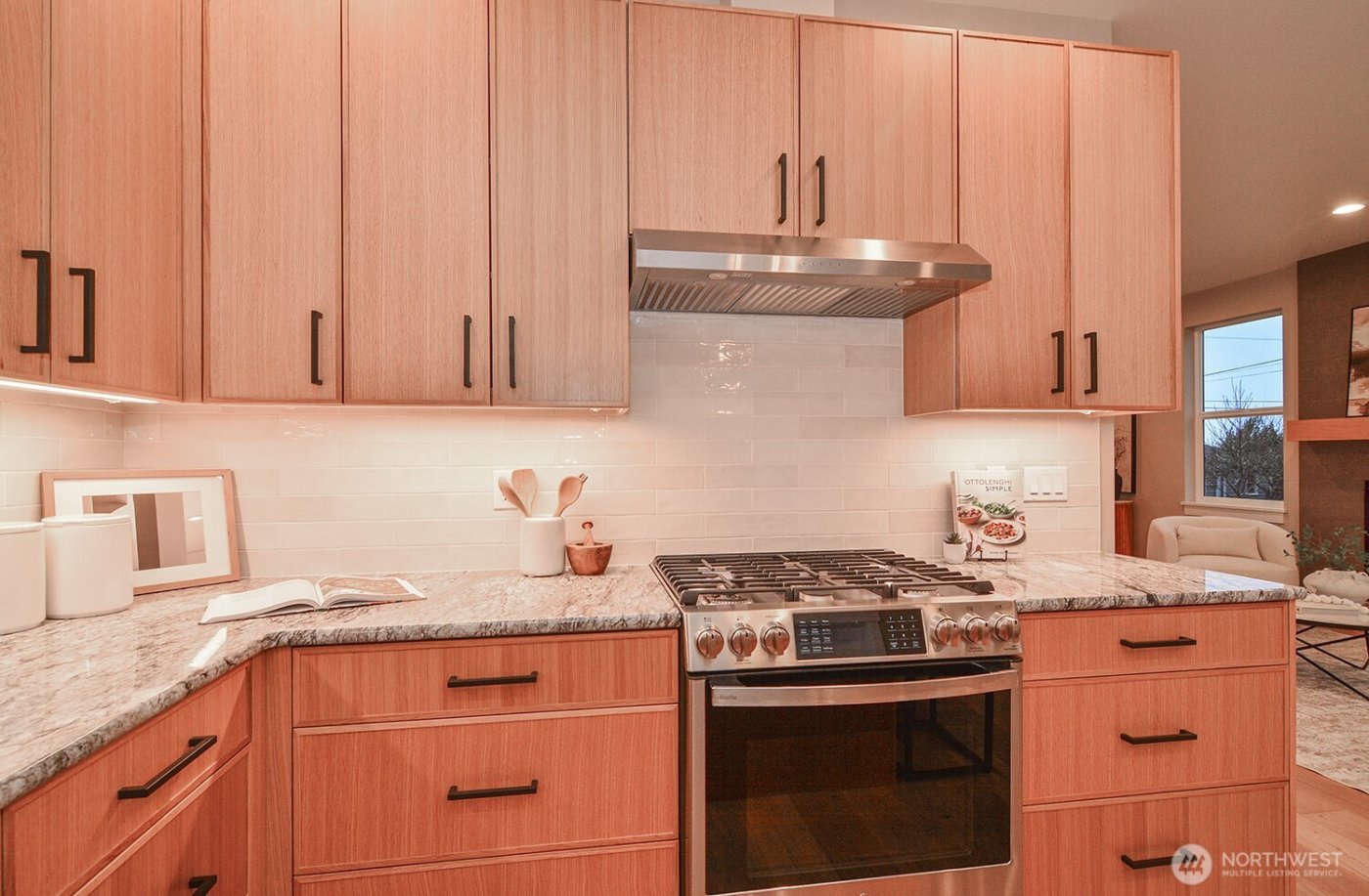 10202 44th Avenue SW, Seattle, WA 98146