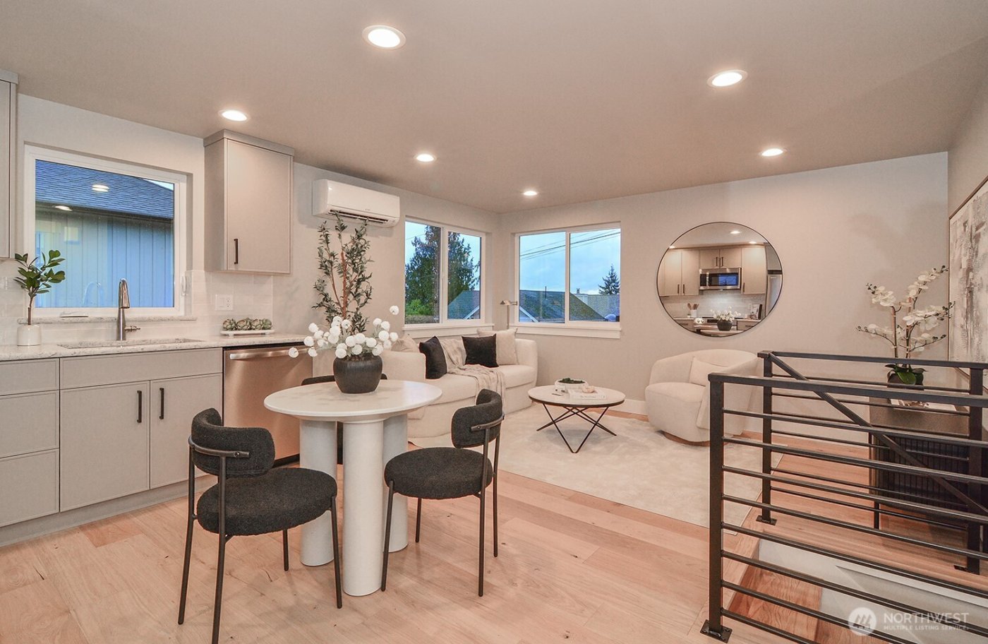 4319 SW 102nd Street , Seattle, WA 98146