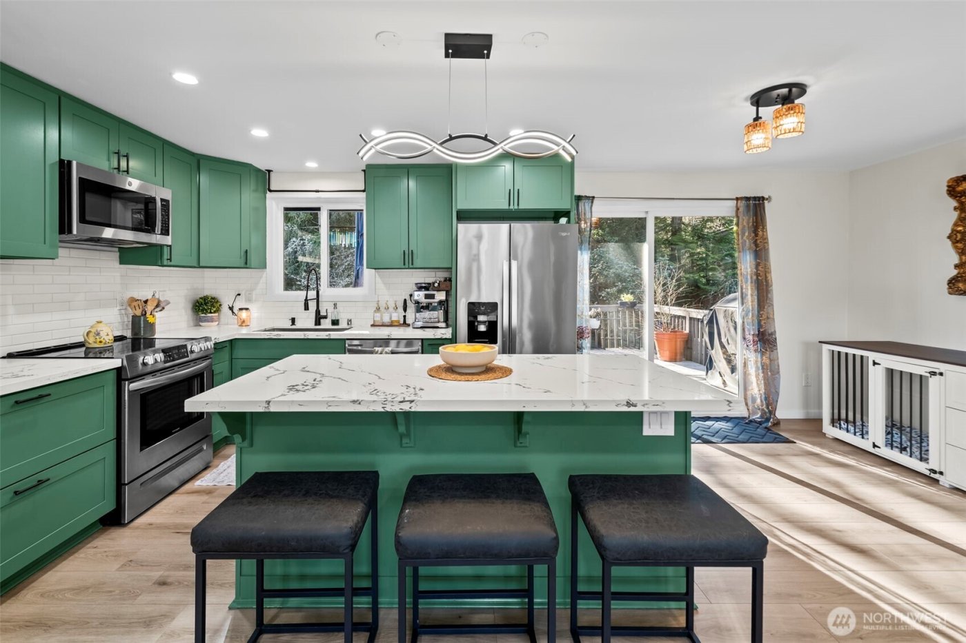 405 Falcon Court NE, Bremerton, WA 98311