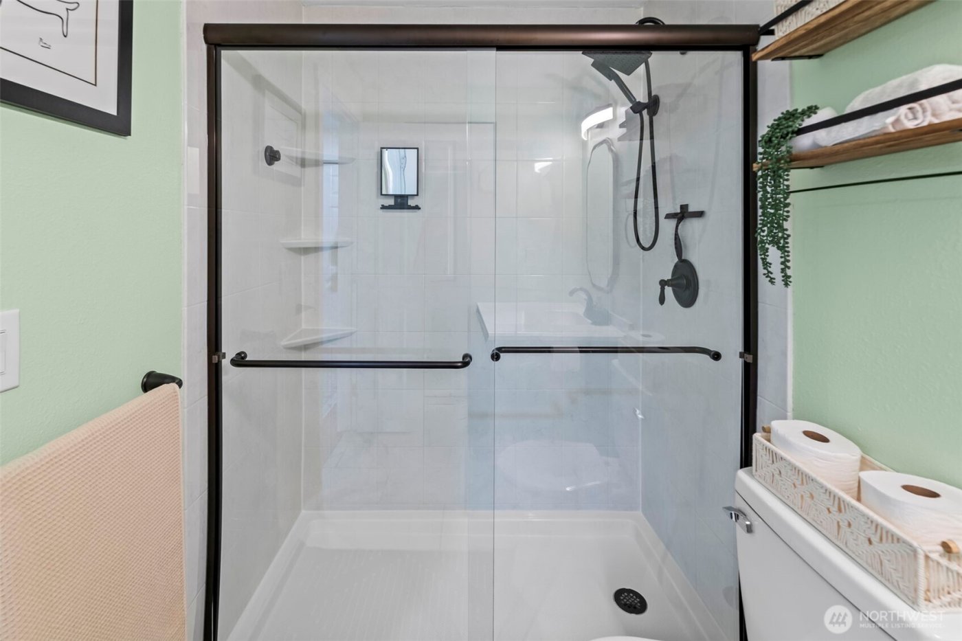 405 Falcon Court NE, Bremerton, WA 98311