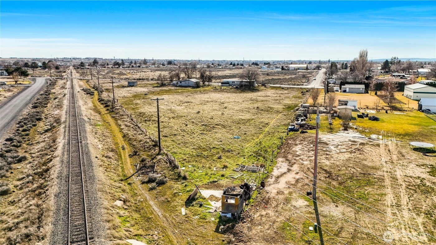 9524 Maple Drive NE, Moses Lake, WA 98837