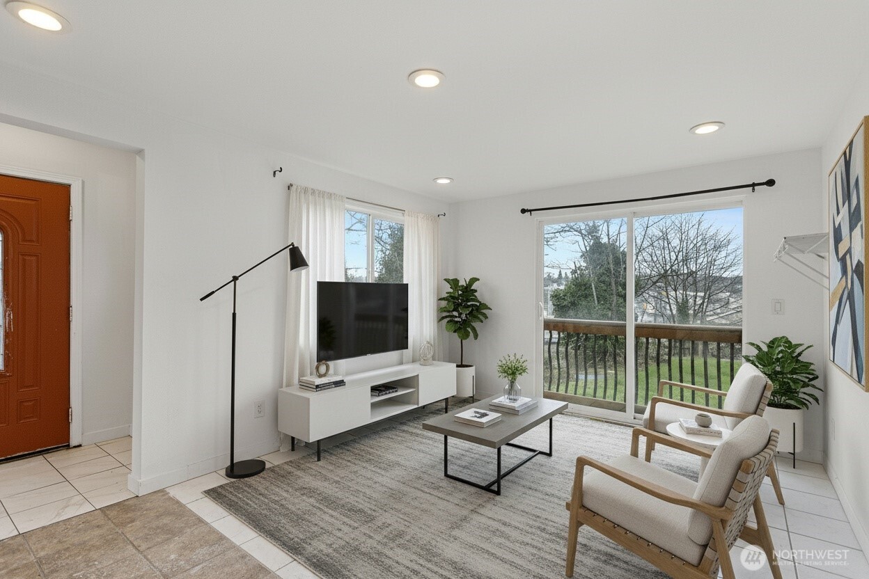 1901 S Plum Street , Seattle, WA 98144