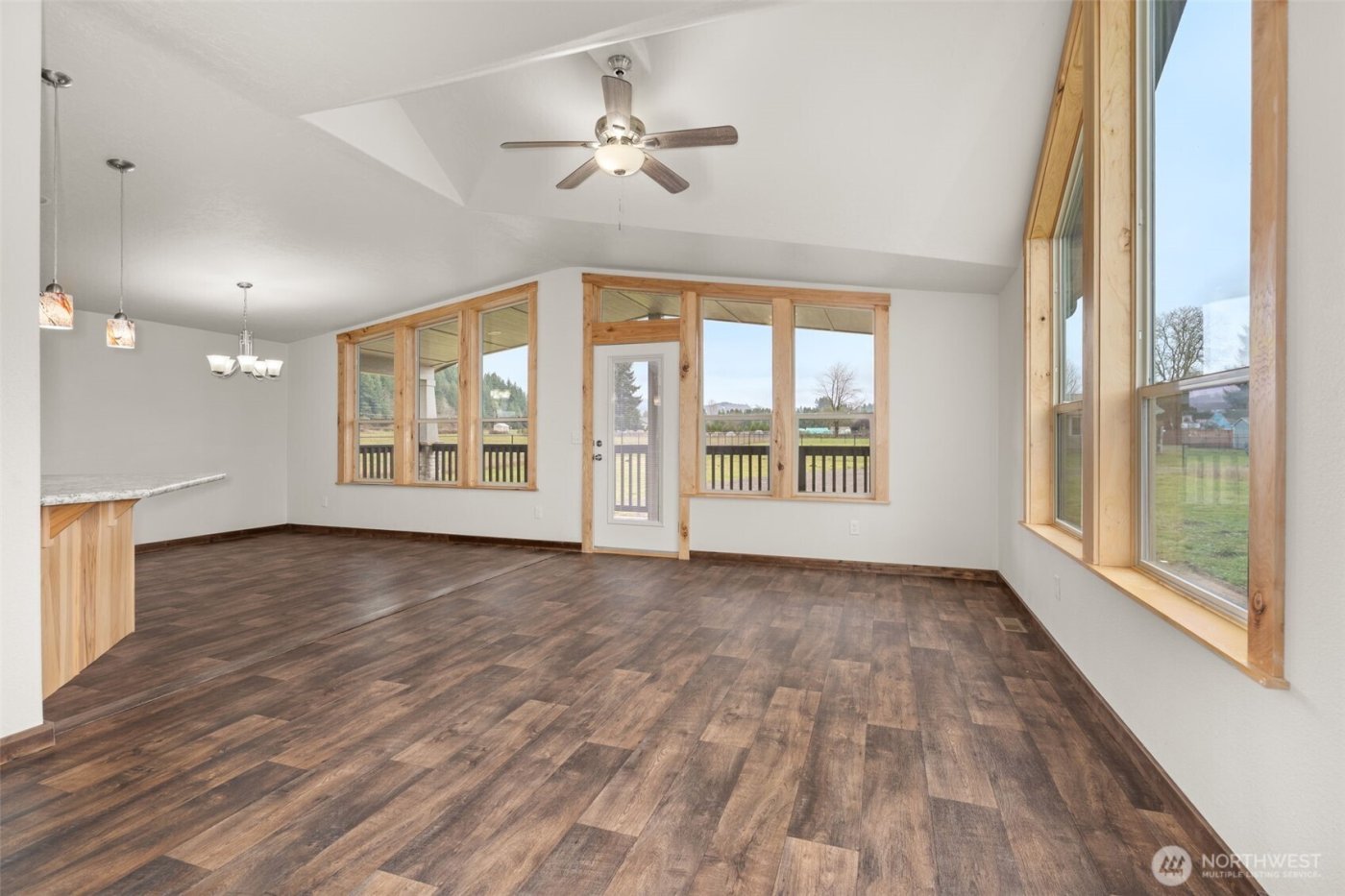 210 Mossyrock Rd W , Mossyrock, WA 98564