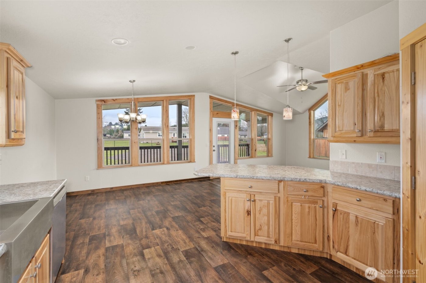 210 Mossyrock Rd W , Mossyrock, WA 98564