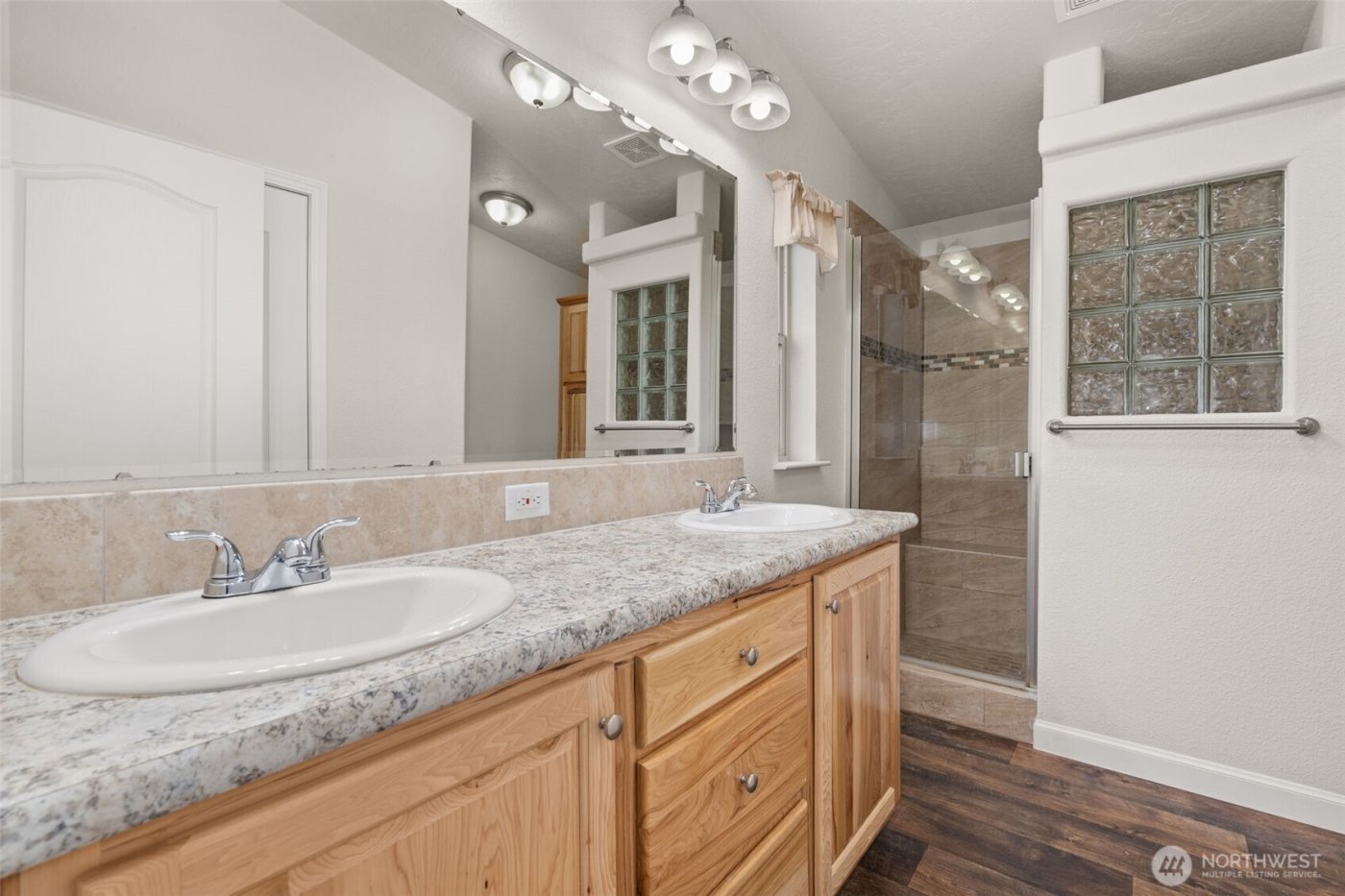 210 Mossyrock Rd W , Mossyrock, WA 98564