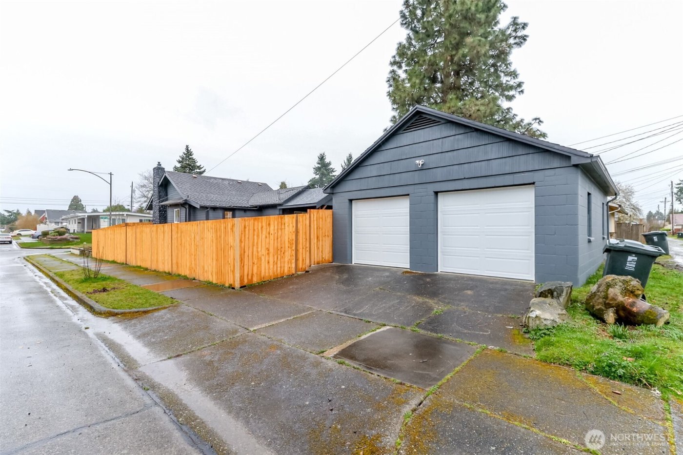 501 S 52nd Street , Tacoma, WA 98408