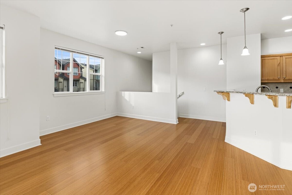 19102 20th Drive SE #B206, Bothell, WA 98012