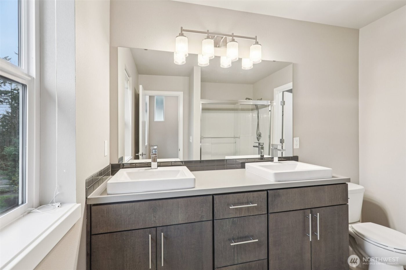 13724 Ash Way #F-3, Everett, WA 98204