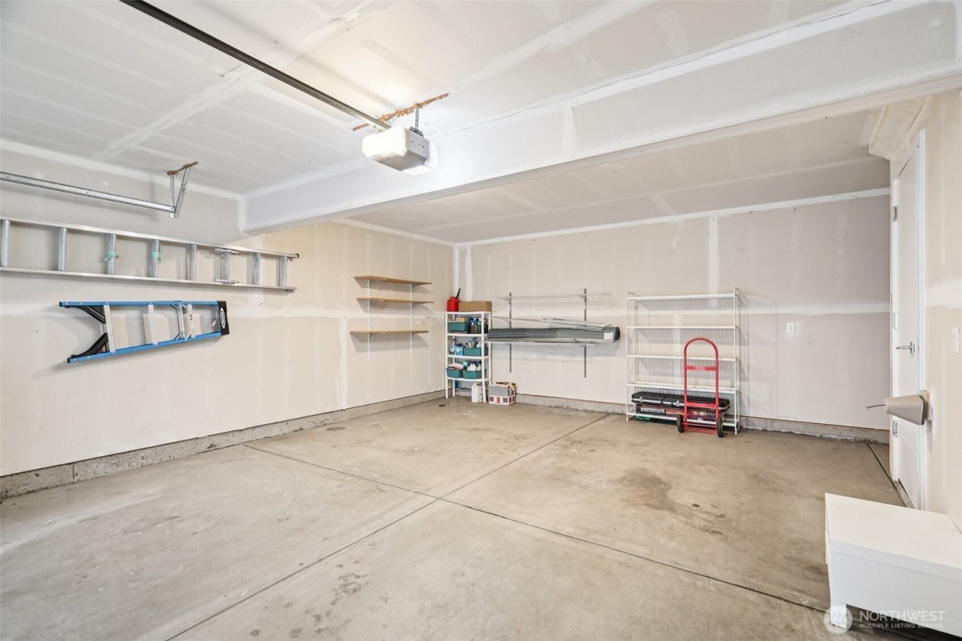 13724 Ash Way #F-3, Everett, WA 98204