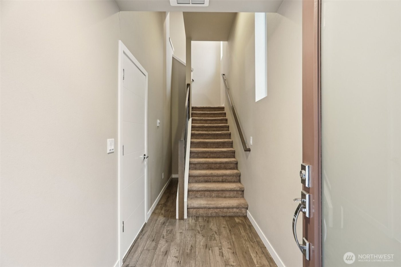 13724 Ash Way #F-3, Everett, WA 98204