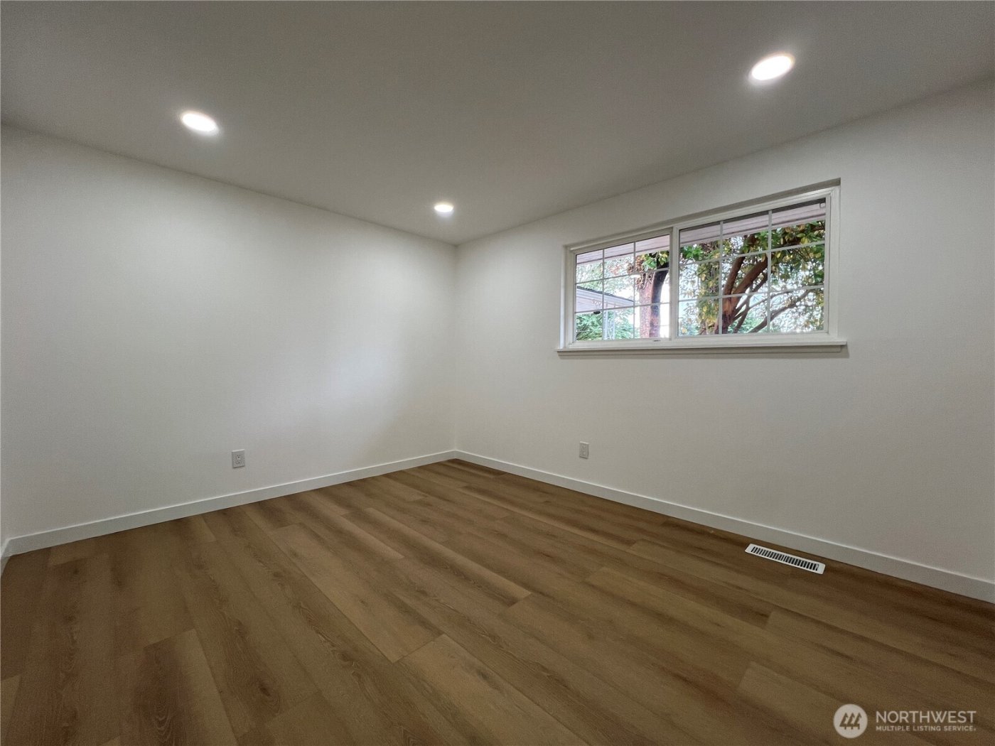 6716 Mt Tacoma Drive SW, Lakewood, WA 98499