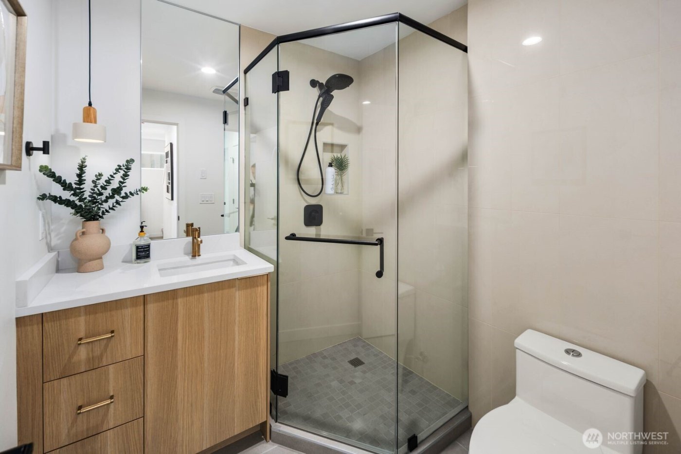 937 N 87th Street #A, Seattle, WA 98103