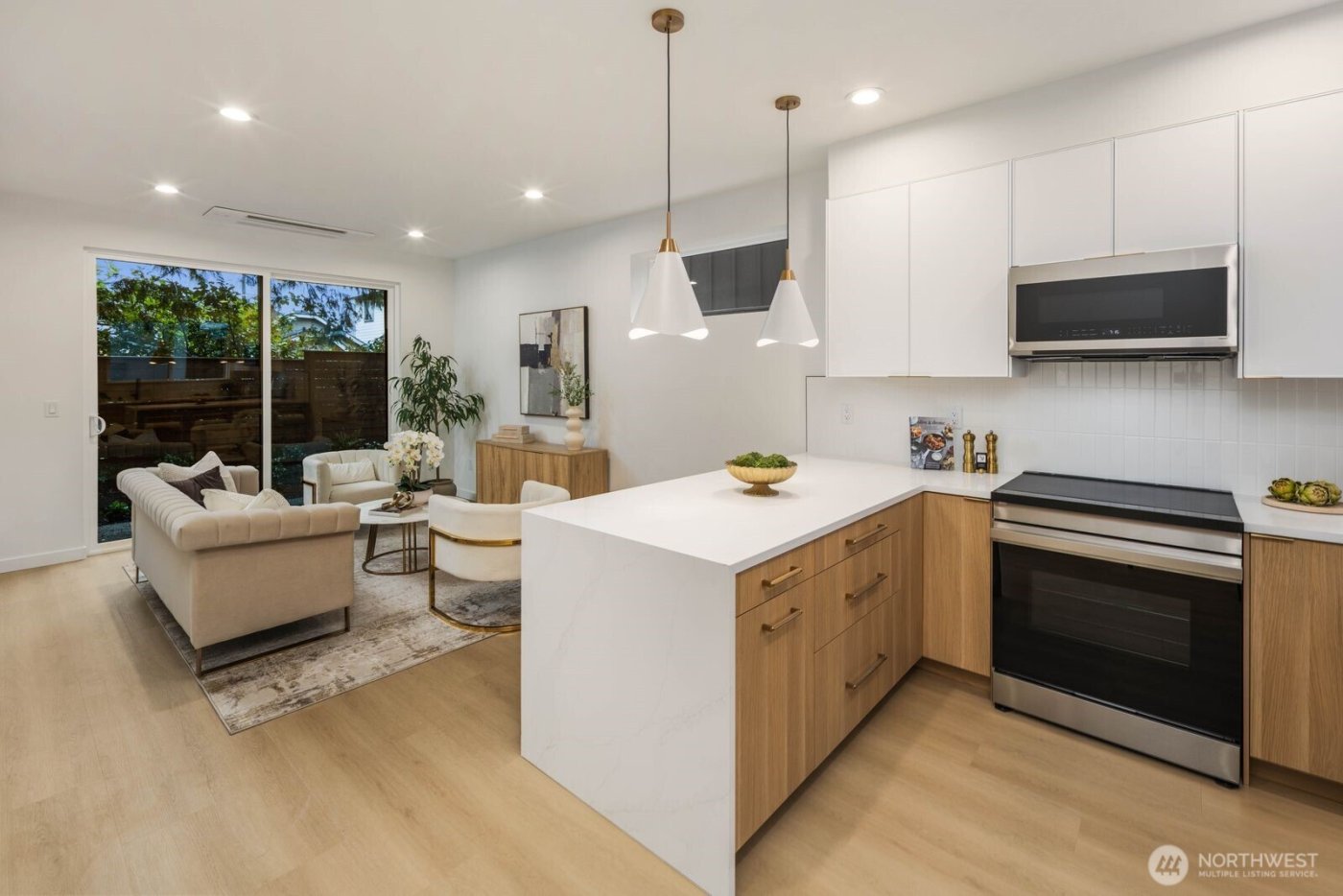 939 N 87th Street #A, Seattle, WA 98103