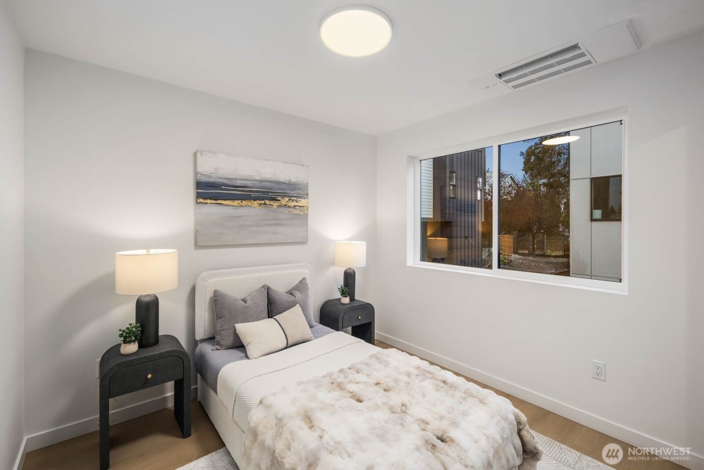 939 N 87th Street #A, Seattle, WA 98103